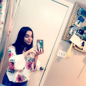 Meet your Posher, Isabel